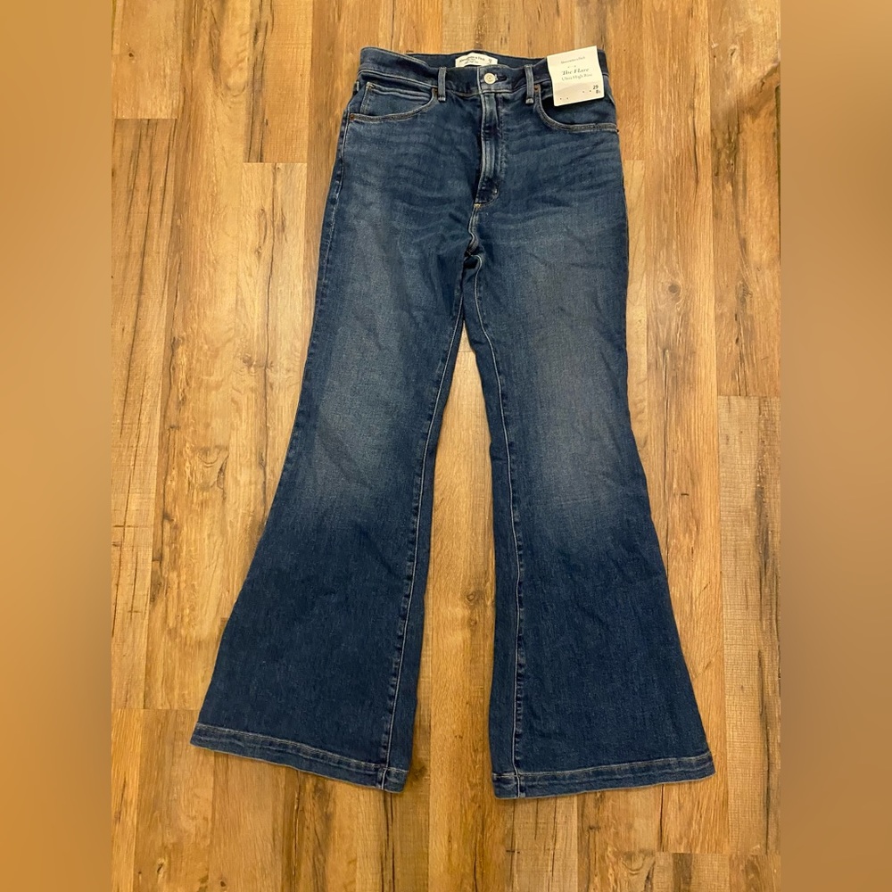 Abercrombie The Flare Ultra High Rise 29 8 Short